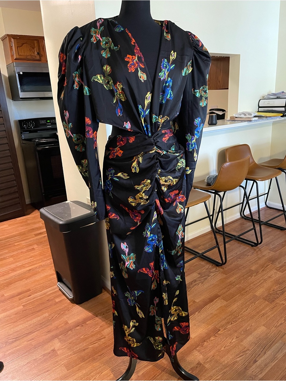 NWOT Nasty Gal Black Floral Twist-Front Long Sleeve Jumpsuit - Picture 2 of 8